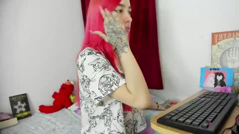 lucyblood online show from 05/16/26, 02:19