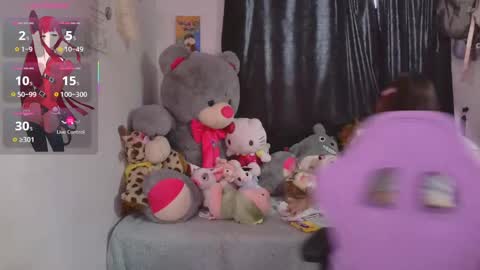 Snapshot of lucycherry__ chatting on 09/30/25, 12:32 LUCIA  online show from 09/30/25, 12:32