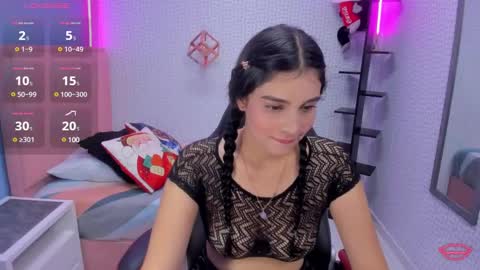 Snapshot of lucycooke chatting on 12/23/24, 12:19 L U C Y online show from 12/23/24, 12:19