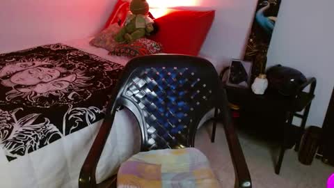 Snapshot of lucyferna chatting on 09/26/25, 05:11 Lucya Fernanda  online show from 09/26/25, 05:11