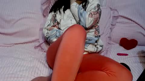 Snapshot of lucygolds chatting on 01/28/25, 09:19 LucyGoldS online show from 01/28/25, 09:19