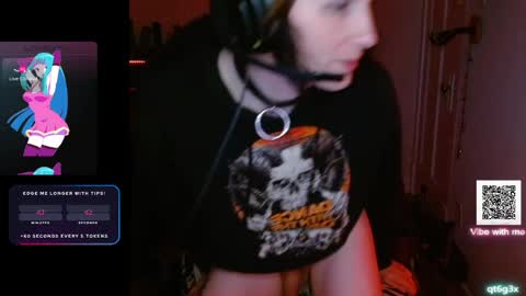 Snapshot of lucylascivious chatting on 04/05/26, 02:20 lucylascivious online show from 04/05/26, 02:20