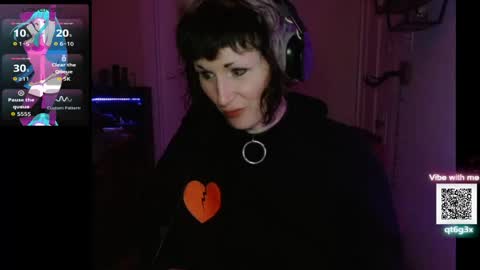 Snapshot of lucylascivious chatting on 04/23/26, 02:24 lucylascivious online show from 04/23/26, 02:24