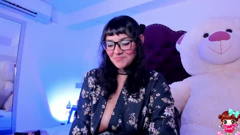 Instagramlucyluy10 online show from 02/05/25, 07:39