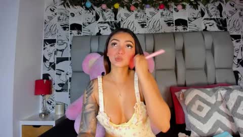 Snapshot of lucyrosse_ chatting on 03/20/26, 11:15 Lucy online show from 03/20/26, 11:15