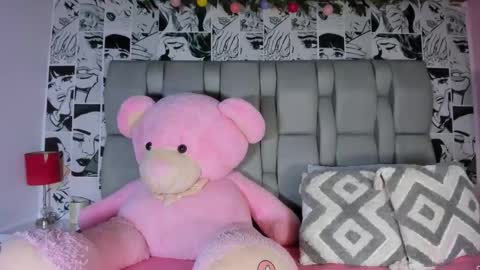 Snapshot of lucyrosse_ chatting on 03/24/26, 11:26 Lucy online show from 03/24/26, 11:26