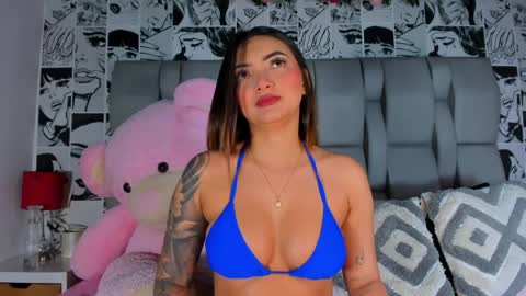 Snapshot of lucyrosse_ chatting on 04/23/26, 11:20 Lucy online show from 04/23/26, 11:20