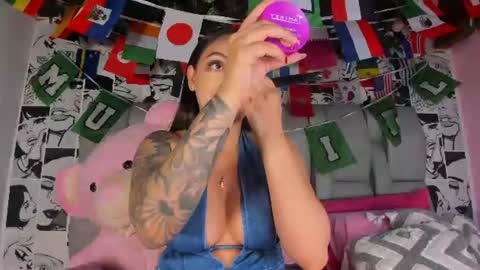 Snapshot of lucyrosse_ chatting on 06/28/26, 11:16 Lucy online show from 06/28/26, 11:16