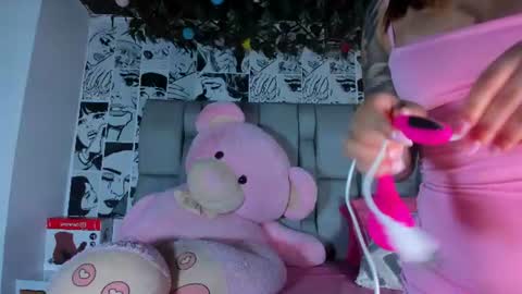 Snapshot of lucyrosse_ chatting on 07/25/26, 11:30 Lucy online show from 07/25/26, 11:30