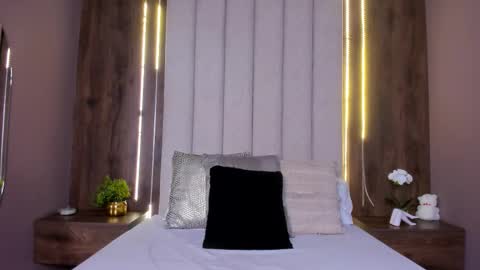 Lucy online show from 09/13/25, 03:45