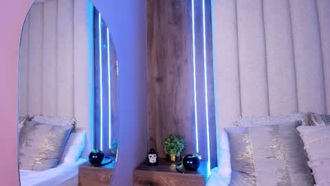 Snapshot of lucysalvatore chatting on 11/01/25, 11:40 Lucy online show from 11/01/25, 11:40