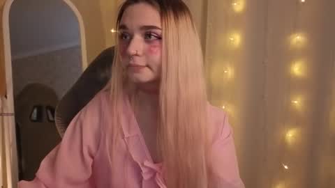 Lucy online show from 02/14/26, 12:13