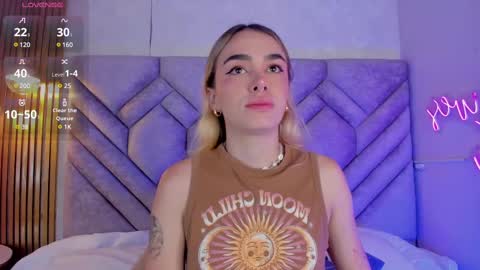 Snapshot of lucyvegaa1 chatting on 12/16/24, 11:44 Lucy Vega online show from 12/16/24, 11:44