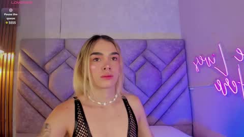 Snapshot of lucyvegaa1 chatting on 12/17/24, 11:39 Lucy Vega online show from 12/17/24, 11:39