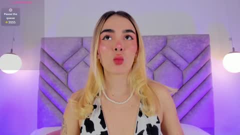 Snapshot of lucyvegaa1 chatting on 01/03/25, 03:49 Lucy Vega online show from 01/03/25, 03:49