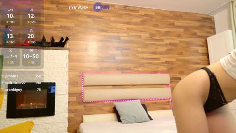 Snapshot of lucywilow chatting on 12/06/24, 09:43 LucyWillow online show from 12/06/24, 09:43