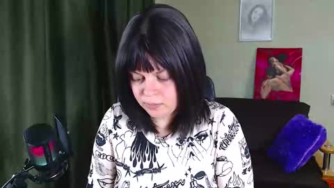 Call me Lucy online show from 09/26/25, 10:30