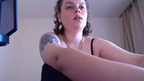 Call me Lucy online show from 10/08/25, 09:18