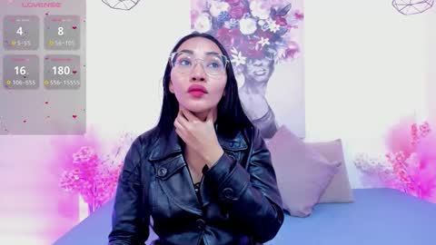 Lucy Liiu online show from 11/10/25, 02:16