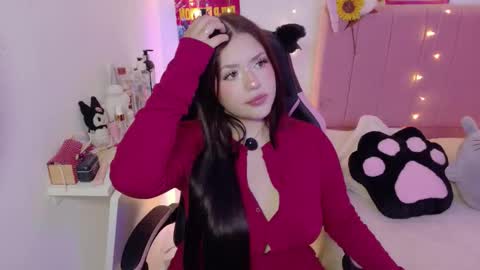 Snapshot of lucyy_peach chatting on 03/23/26, 01:09 LUCYY FROM HOME online show from 03/23/26, 01:09