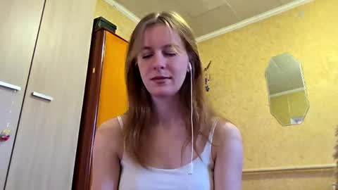 Sofia online show from 04/25/26, 06:16