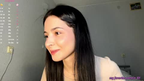 Snapshot of ludivinablice chatting on 04/05/26, 02:14 Mika online show from 04/05/26, 02:14