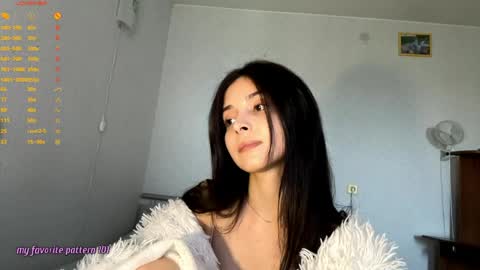 Snapshot of ludivinablice chatting on 05/16/26, 06:43 Mika online show from 05/16/26, 06:43