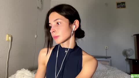 Snapshot of ludivinablice chatting on 07/22/26, 01:36 Mika online show from 07/22/26, 01:36