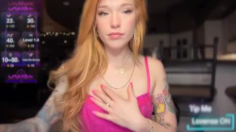 Snapshot of luebeam chatting on 02/06/25, 12:00 Luubeam             INSTA luubeammm TWITTER lunaisreallycu1 online show from 02/06/25, 12:00