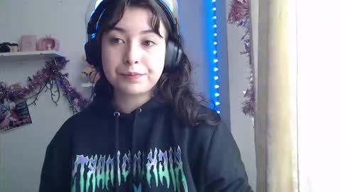 Luhana online show from 01/16/26, 01:04