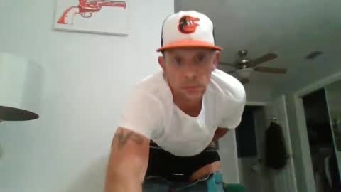 luiggii0904 online show from 12/15/24, 01:24