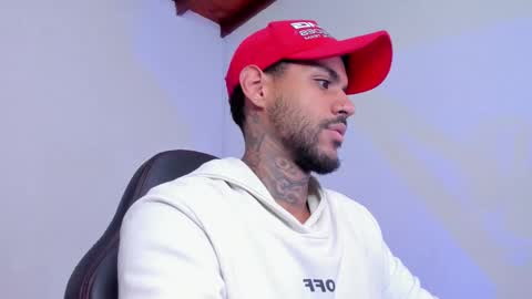 Luigi Vitale online show from 11/27/25, 08:16