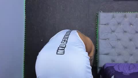 Snapshot of luigi_hot_ chatting on 11/16/25, 12:11 Luigi Independent model online show from 11/16/25, 12:11