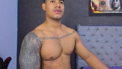 Snapshot of luigi_hot_ chatting on 11/19/25, 02:50 Luigi Independent model online show from 11/19/25, 02:50