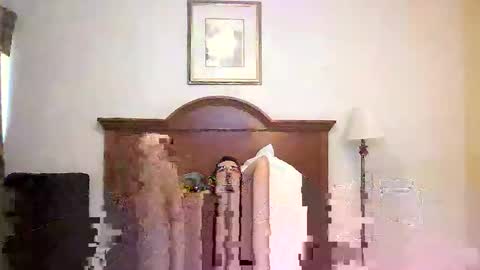 Snapshot of luis_flr chatting on 04/20/26, 12:57 luis_flr online show from 04/20/26, 12:57