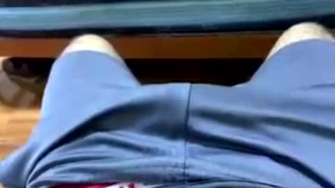 Snapshot of luis_hunk chatting on 07/17/26, 08:32 Andrew online show from 07/17/26, 08:32