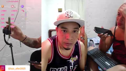 Snapshot of luisa2025_ chatting on 12/22/25, 03:14 Hot Latina online show from 12/22/25, 03:14