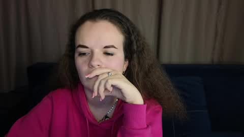 Luisa Rosee online show from 02/15/25, 04:34