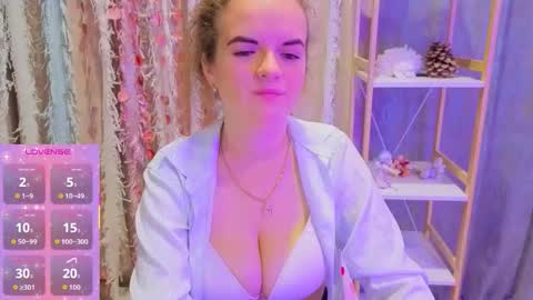 Luisa Rosee online show from 10/12/25, 07:13