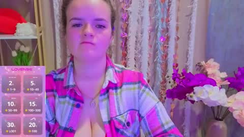 Snapshot of luisa_rosee chatting on 03/05/26, 06:48 Luisa Rosee online show from 03/05/26, 06:48