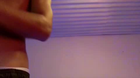 luisadrianguzmansantander5 online show from 10/27/25, 11:03