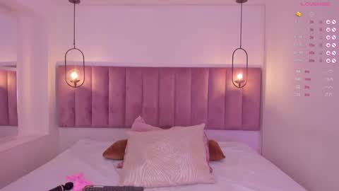 L U I S A online show from 01/03/25, 07:50