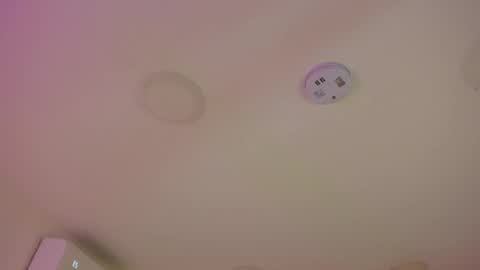 L U I S A online show from 02/16/25, 08:33