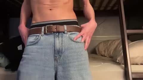 Luis online show from 02/10/25, 01:35