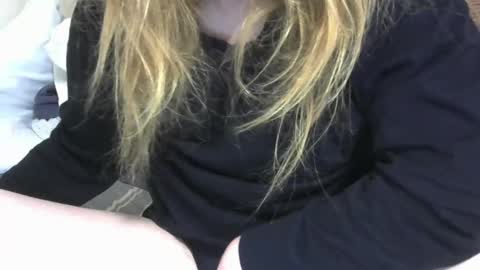 Snapshot of luiscastello777x chatting on 01/21/25, 08:11 luiscastello777x online show from 01/21/25, 08:11