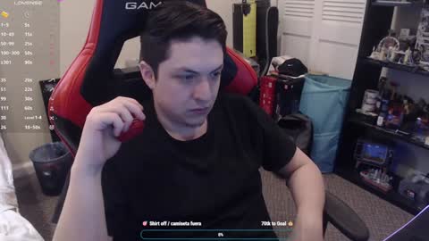 Luisdiaztube online show from 01/19/25, 05:49