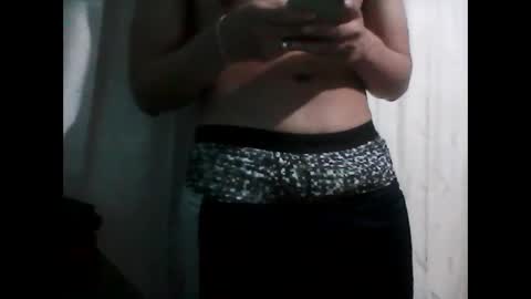 Snapshot of luiyi1997 chatting on 02/07/25, 05:20 EroticMan online show from 02/07/25, 05:20