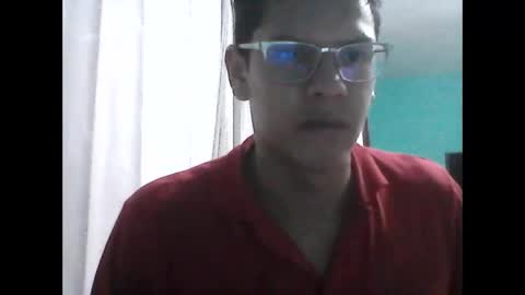 Snapshot of luiyi1997 chatting on 02/09/25, 11:04 EroticMan online show from 02/09/25, 11:04