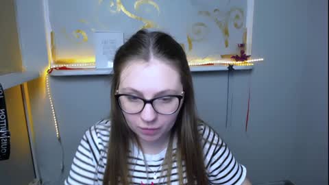 Snapshot of luizaheems_ chatting on 12/13/24, 12:06 Luiza online show from 12/13/24, 12:06