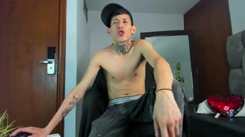 lujuriau_u online show from 10/05/25, 03:49